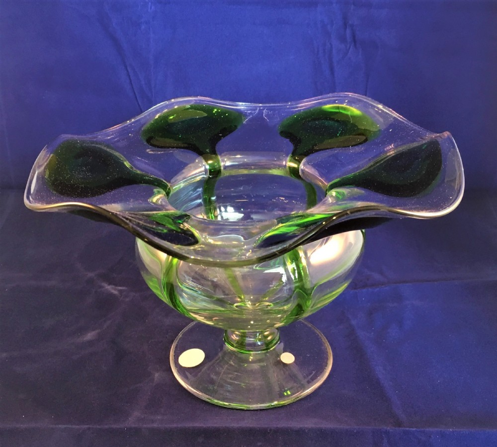 stuart wavy rim bowl c1910