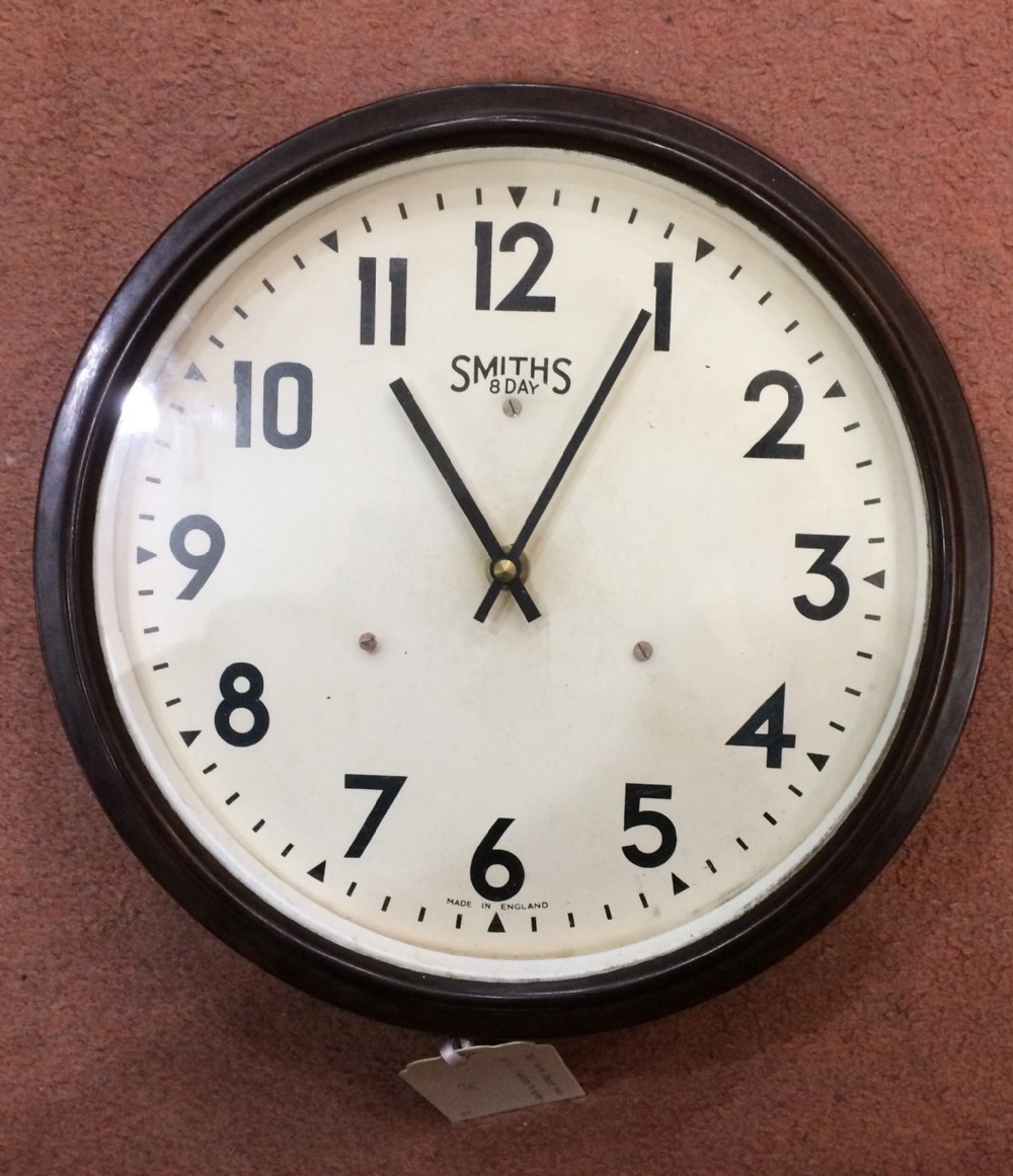 1930's smiths bakelite clock in vgc converted to battery