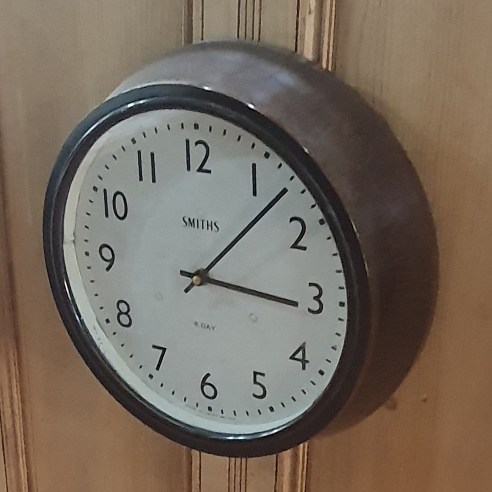 smiths 1930s bakelite wall clock