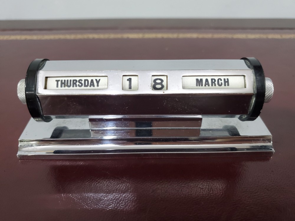 art deco chrome plated perpetual calendar c1930