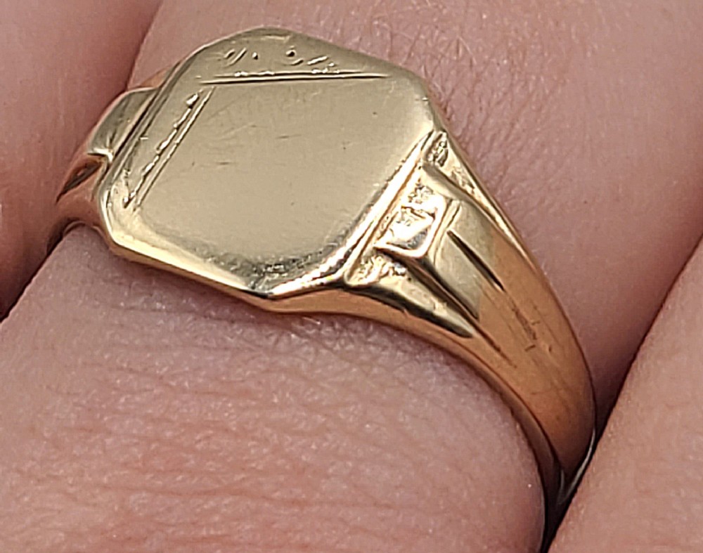 art deco 9ct signet ring t12