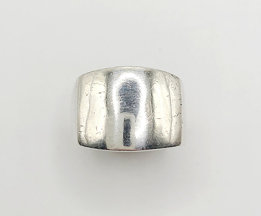 silver signet ring l12