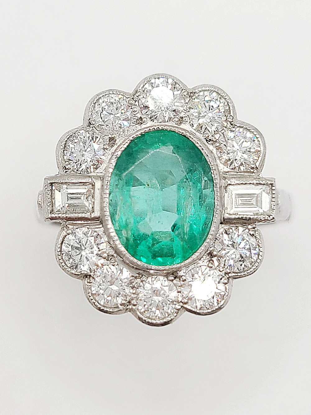 natural emerald diamond halo platinum ring n12