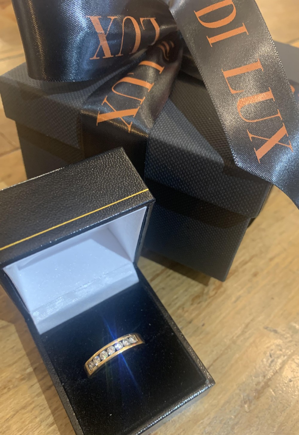 diamond x 7 stone half eternity ring 18ct gold size q