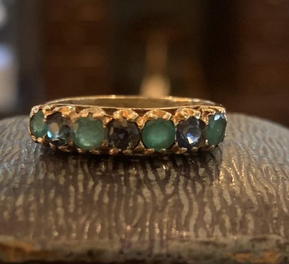 natural emerald and sapphire victorian style seven stone 9ct gold ring size o