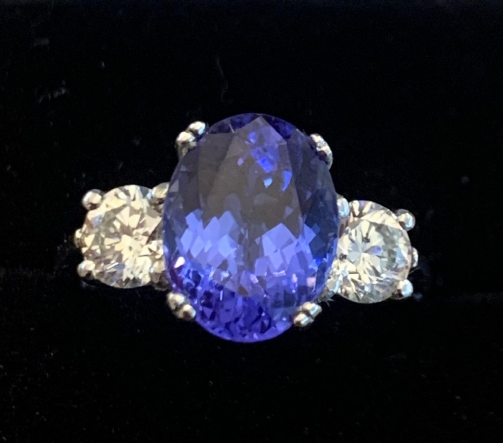stunning aaaa tanzanite and diamond ring set in platinum size l12
