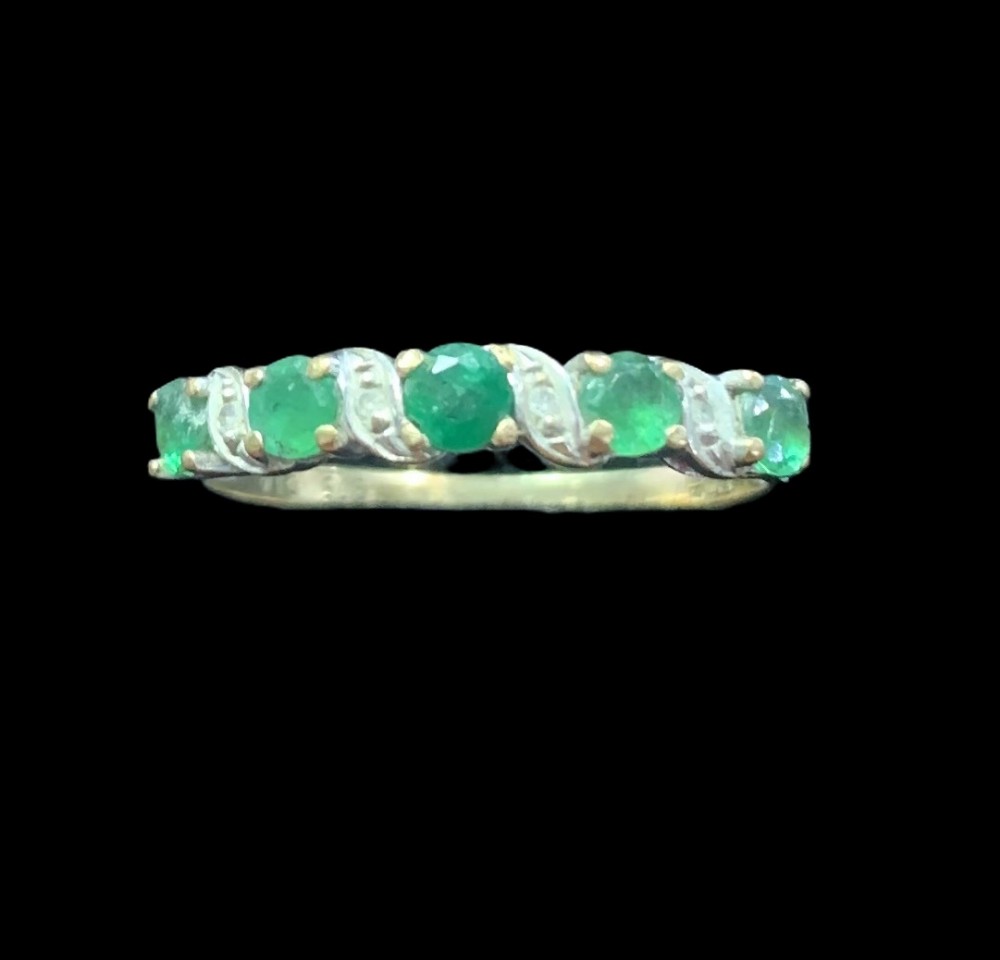 emerald diamond 9ct gold half eternity ring size o12